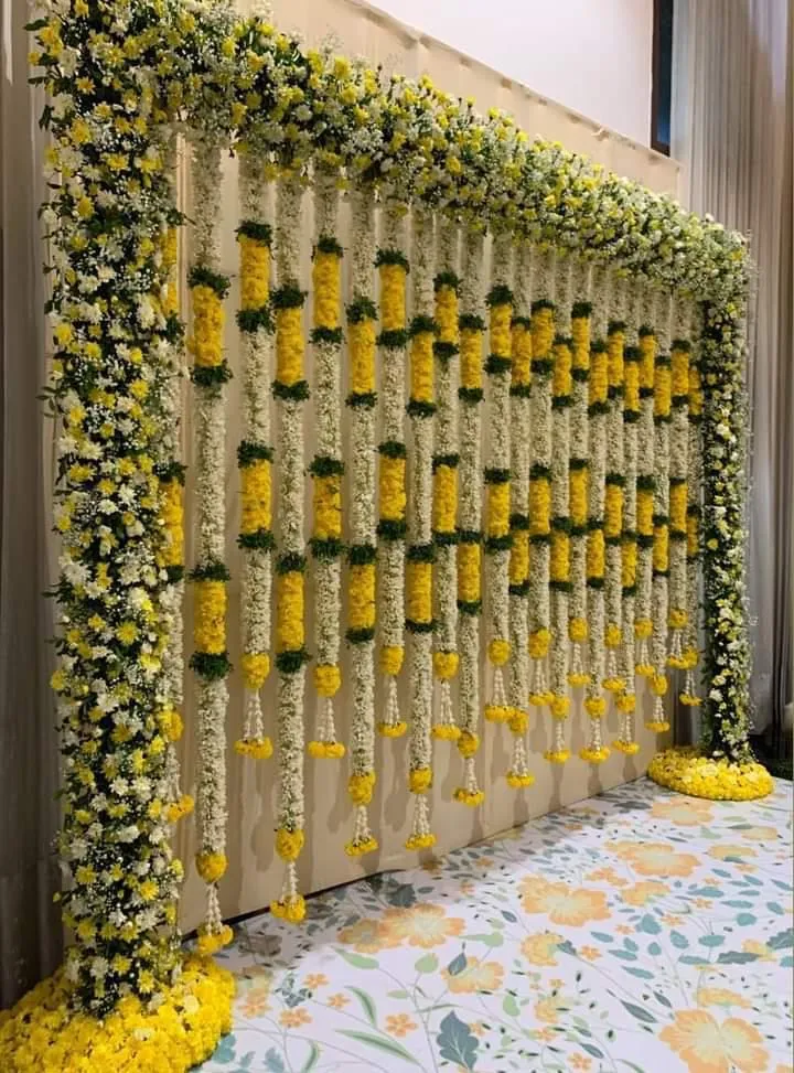 Traditional Flower Garland Wall